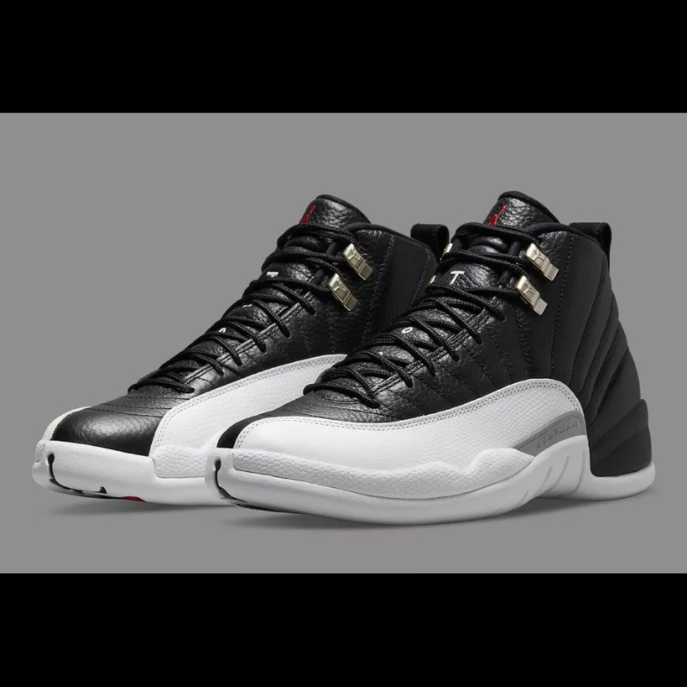 Air Jordan 12 Retro Playoff  2022 GS Size 4.5Y(6W) 153265-006 New In Box
